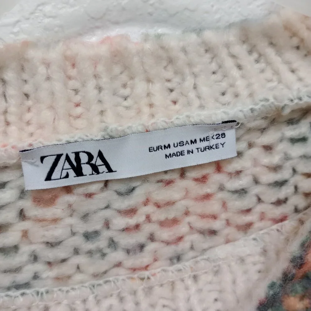 SOLD Zara Women's Floral Wool Blend Knit Cropped Sweater size M - Picture 7 of 10